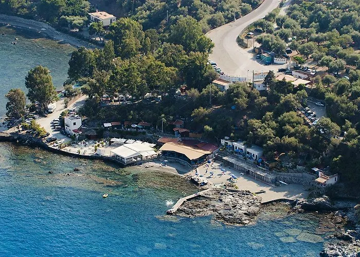 Üdülőpark Riva Smeralda Camping 2*